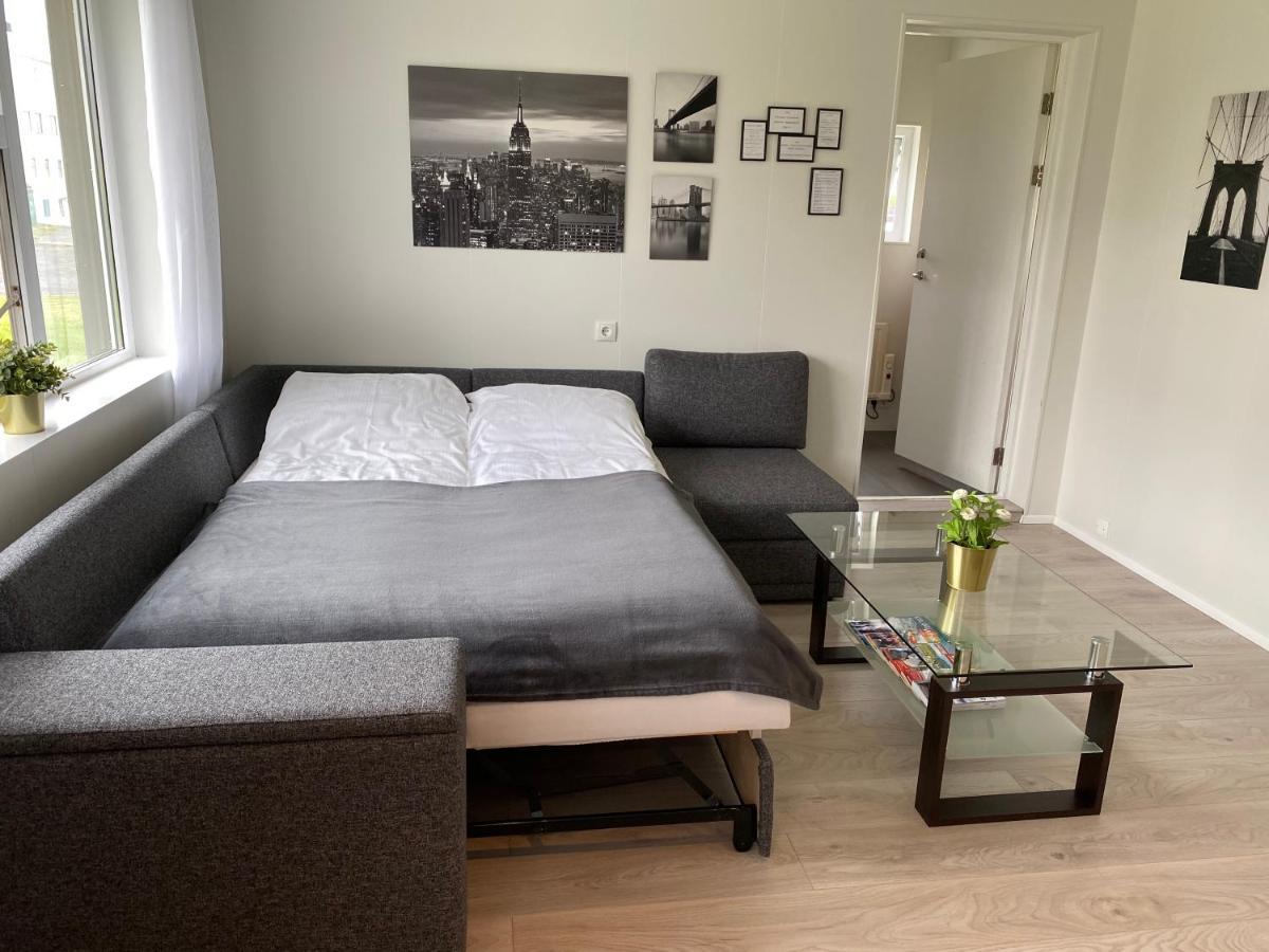 Sol Apartment Keflavik Bagian luar foto